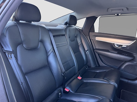 Volvo S90 13 of 20