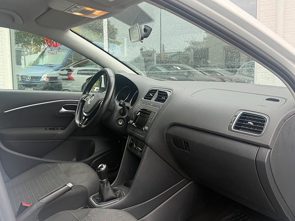 Volkswagen Polo 11 of 14