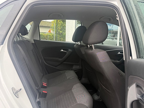 Volkswagen Polo 9 of 14