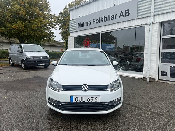 Volkswagen Polo 2 of 14