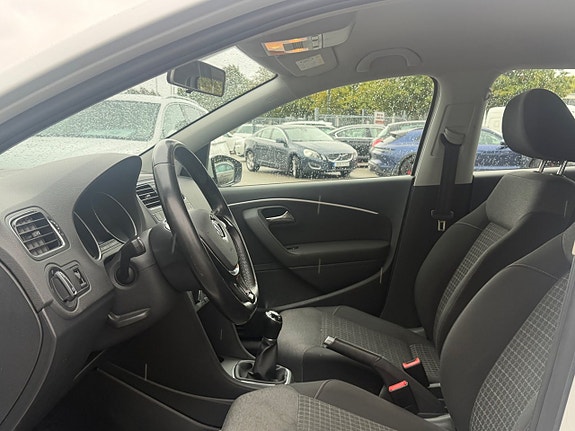 Volkswagen Polo 14 of 14