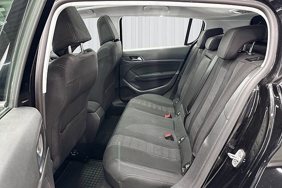Peugeot 308 14 of 18