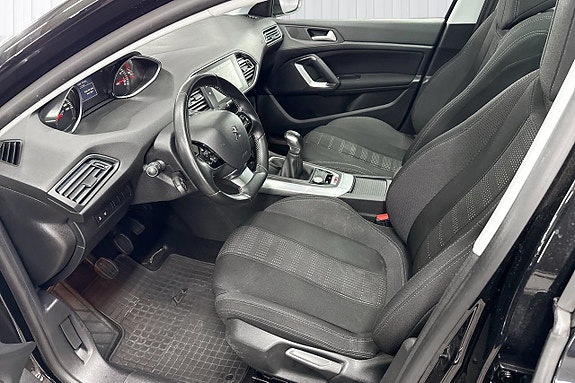 Peugeot 308 13 of 18