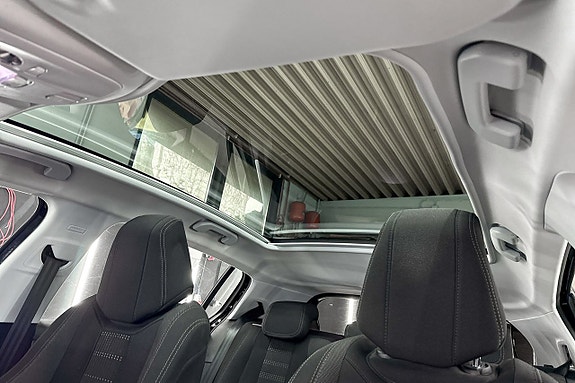 Peugeot 308 18 of 18
