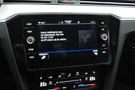 Volkswagen Passat 18 of 27