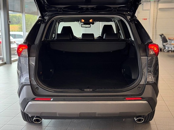 Toyota RAV4 25 of 25