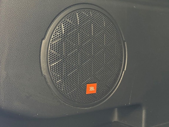 Toyota RAV4 23 of 25