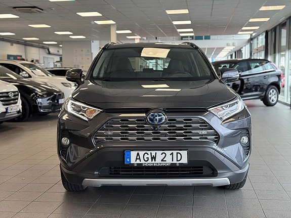 Toyota RAV4 7 of 25