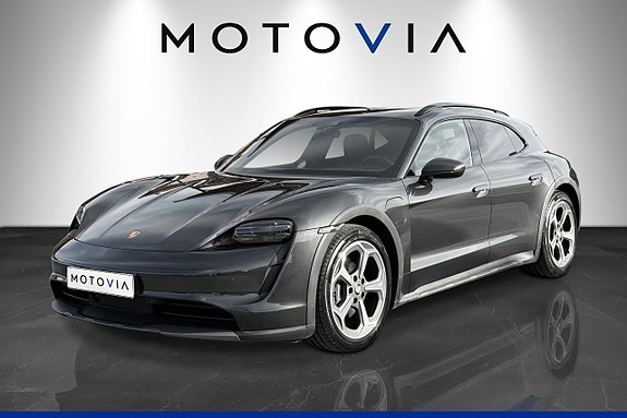 Porsche Taycan 8 of 22