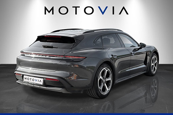 Porsche Taycan 4 of 22
