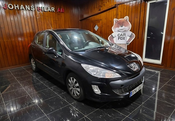 Peugeot 308 2 of 17