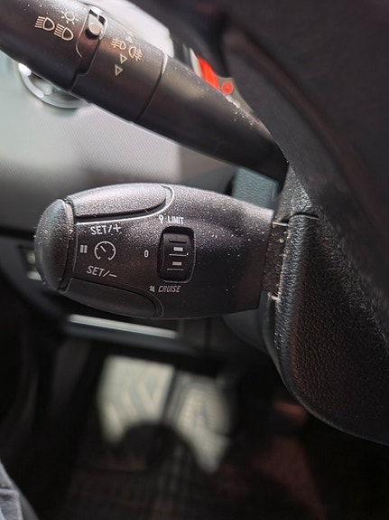 Peugeot 308 15 of 17