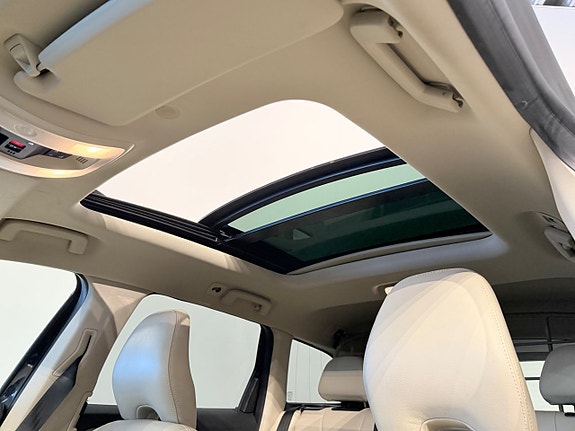 Volvo XC60 12 of 23
