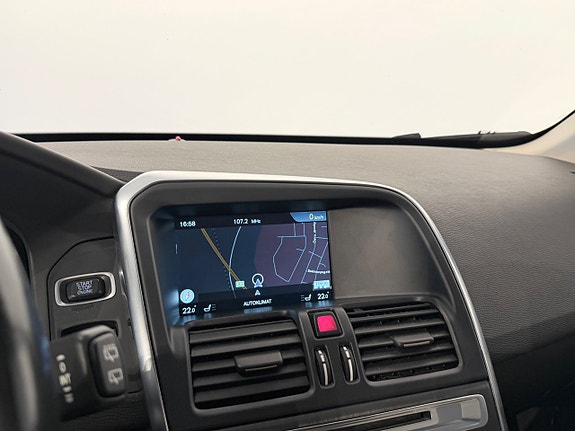 Volvo XC60 14 of 23