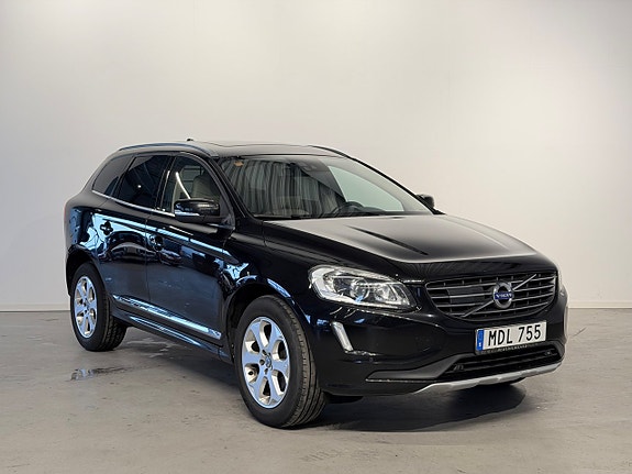 Volvo XC60 3 of 23