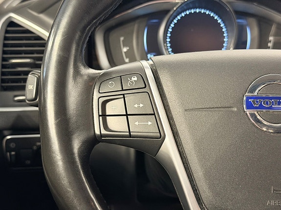 Volvo XC60 19 of 23