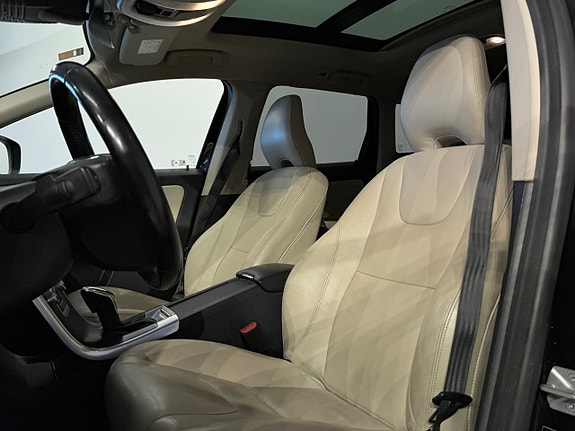Volvo XC60 7 of 23