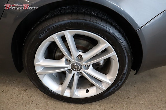 Opel Insignia 13 of 16