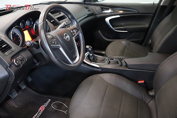 Opel Insignia 9 of 16