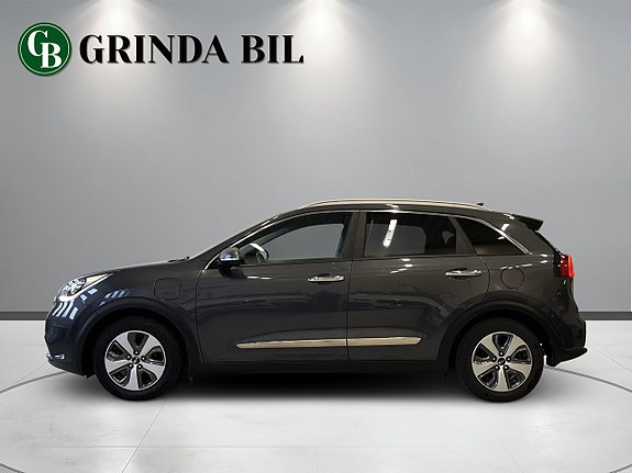 Kia Niro 2 of 25