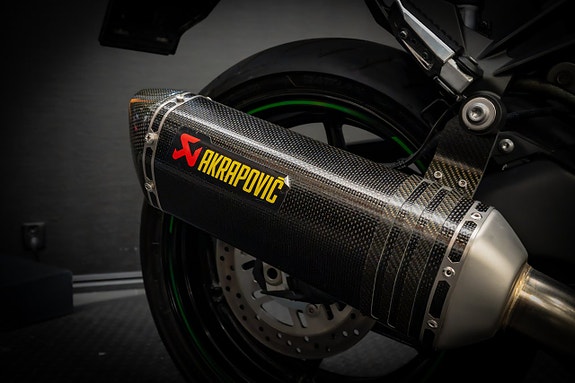 Kawasaki Ninja 1100SX "Akrapovic" 10 of 18