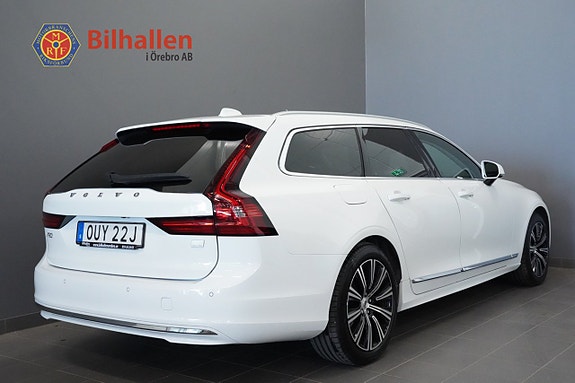 Volvo V90 2 of 15