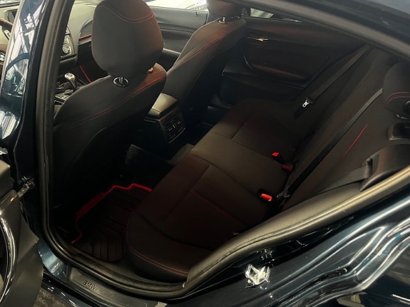BMW 120d 10 of 19