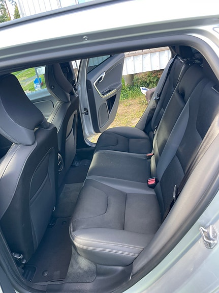Volvo V60 6 of 7