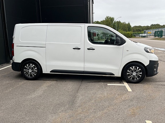 Toyota Proace 3 of 10