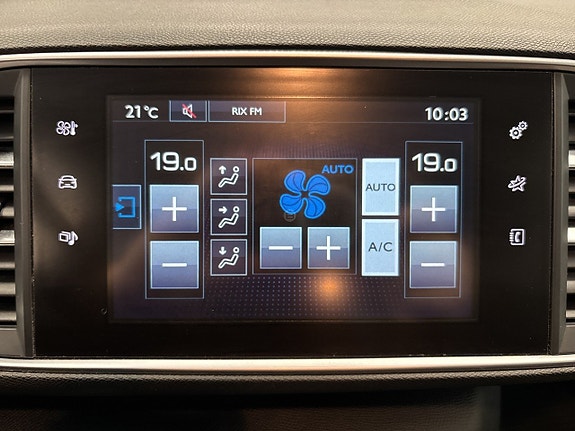 Peugeot 308 9 of 19