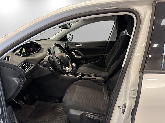 Peugeot 308 14 of 19