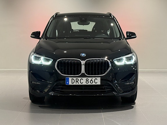 BMW X1 2 of 18