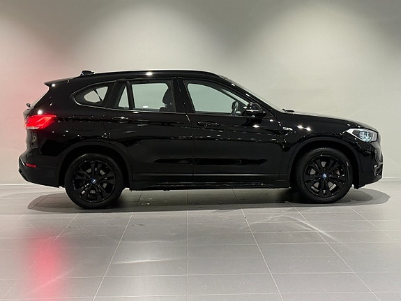 BMW X1 3 of 18