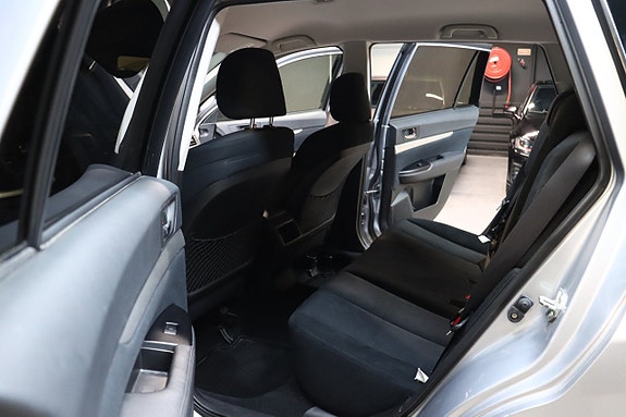 Subaru Outback 13 of 25