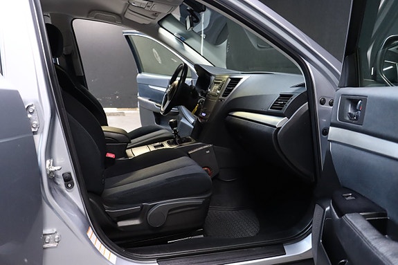 Subaru Outback 11 of 25