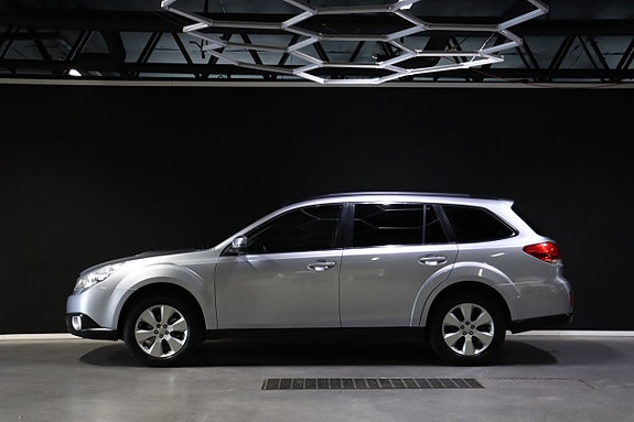 Subaru Outback 4 of 25