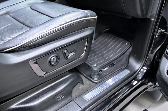 Dodge RAM 14 of 30