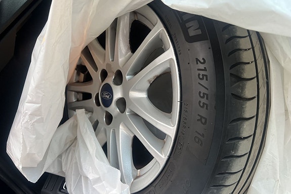 Ford Mondeo 14 of 29