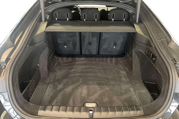 BMW i4 10 of 18