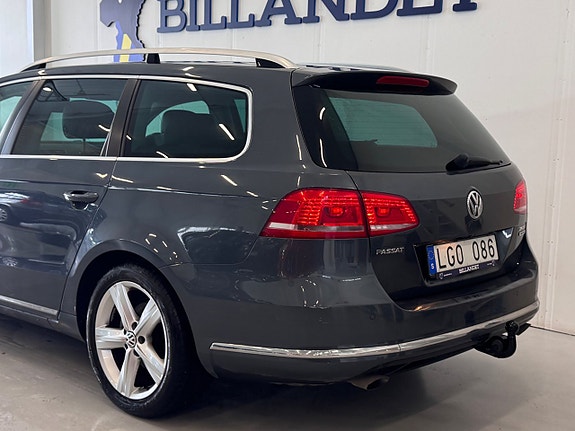 Volkswagen Passat 3 of 17