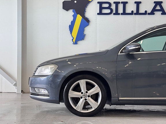 Volkswagen Passat 5 of 17