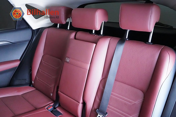 Lexus NX300h 8 of 25