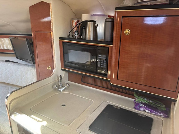 Sea Ray Sundancer 280/315 4 of 11