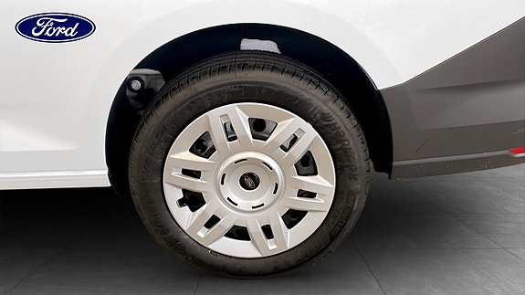 Ford Transit Connect 9 of 9