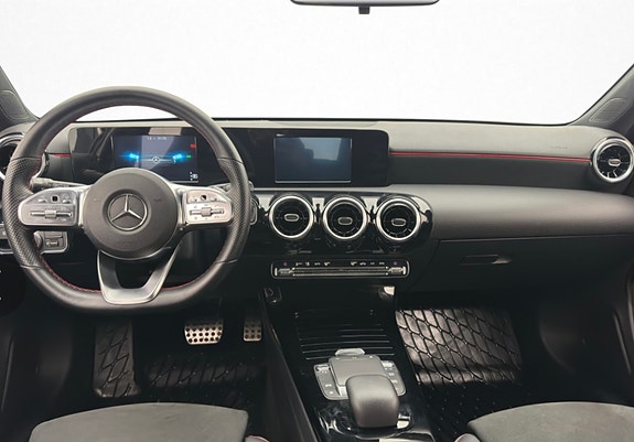 Mercedes-Benz A180 7 of 9