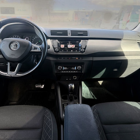 Skoda Fabia 12 of 13