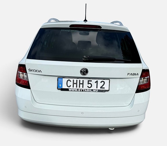 Skoda Fabia 9 of 13