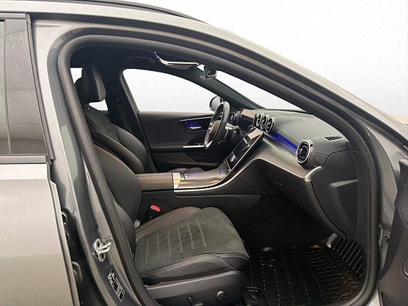 Mercedes-Benz C300 16 of 30