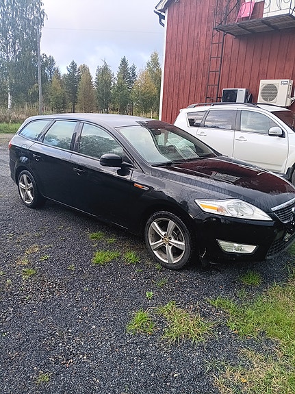 Ford Mondeo 3 of 7