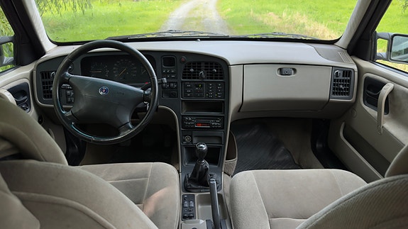 Saab 9000 4 of 5